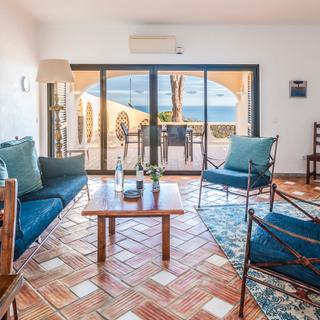 Algar Seco Parque | Carvoeiro, Algarve | two bedroom bungalow living room