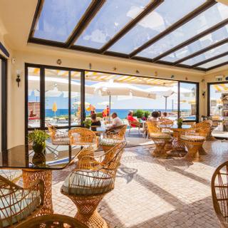 Algar Seco Parque | Carvoeiro, Algarve | bistro ao lado da piscina