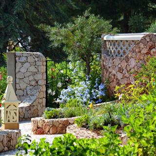 Algar Seco Parque | Carvoeiro, Algarve | entrada no jardim das catrinetas