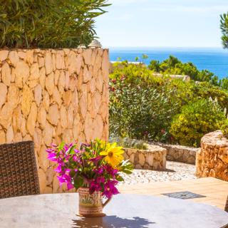 Algar Seco Parque | Carvoeiro, Algarve | catrineta suite terrasse garten und meerblick