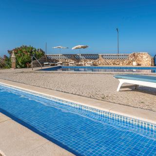 Algar Seco Parque | Carvoeiro, Algarve | splash puddle for the little ones