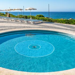 Algar Seco Parque | Carvoeiro, Algarve | kids pool with sea view